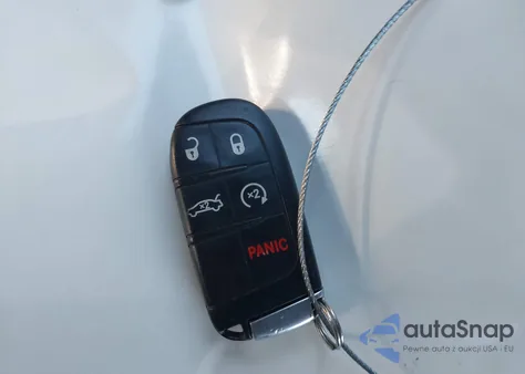 2017 Dodge Challenger 392 Hemi Scat Pack Shaker z USA, uszkodzony, nr VIN 2C3CDZFJ4HH588941